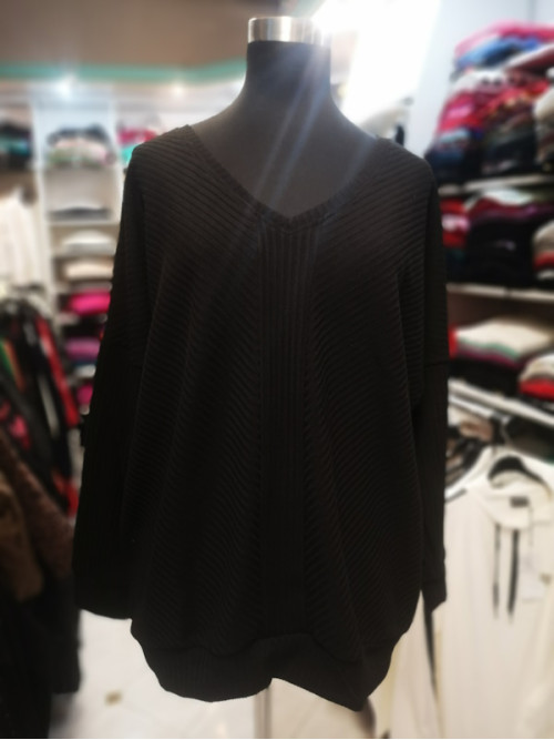 Modna majica T4048 črna