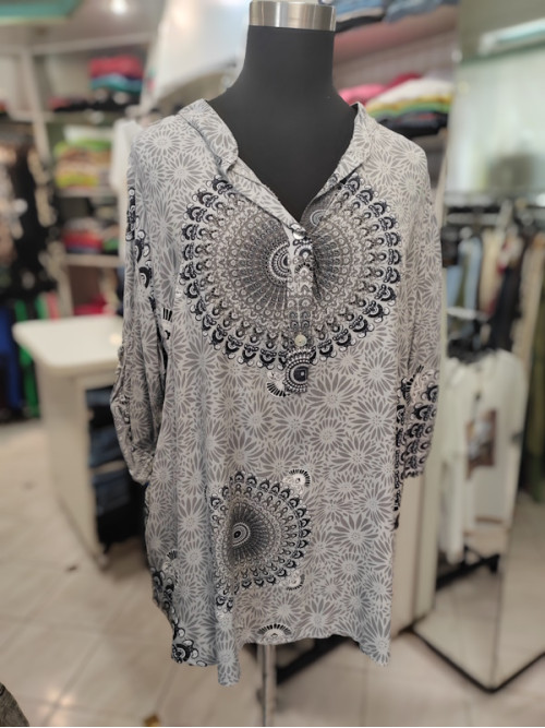 Daljša viskozna bluza P6209 siva